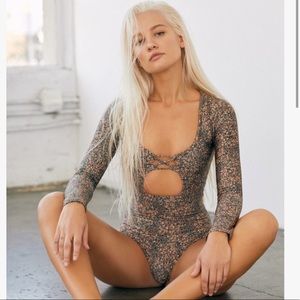 Stone fox swim suka one piece nude animale